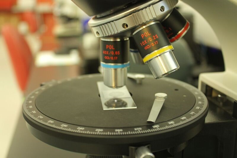 An image showcasing a microscope used for topical drug product manufacturing and method development.